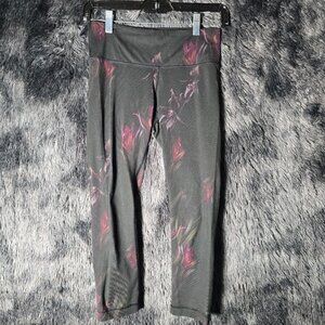 Lululemon Women’s Floral Capri Crop Leggings Black Pink Estimated Size 4